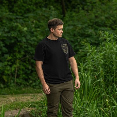 Avid Carp Tričko Cargo T Shirt Black vel. L