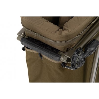 Fox Lehátko se spacákem Flatliner X MF8 All Season System