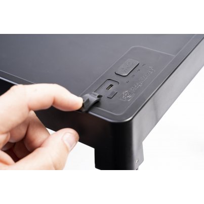 RidgeMonkey Stolek s powerbankou Vault Tech Table